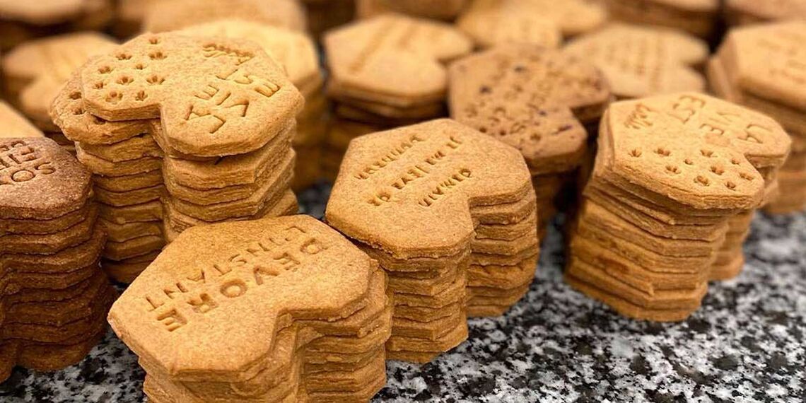 Marinette, les biscuits bavards...